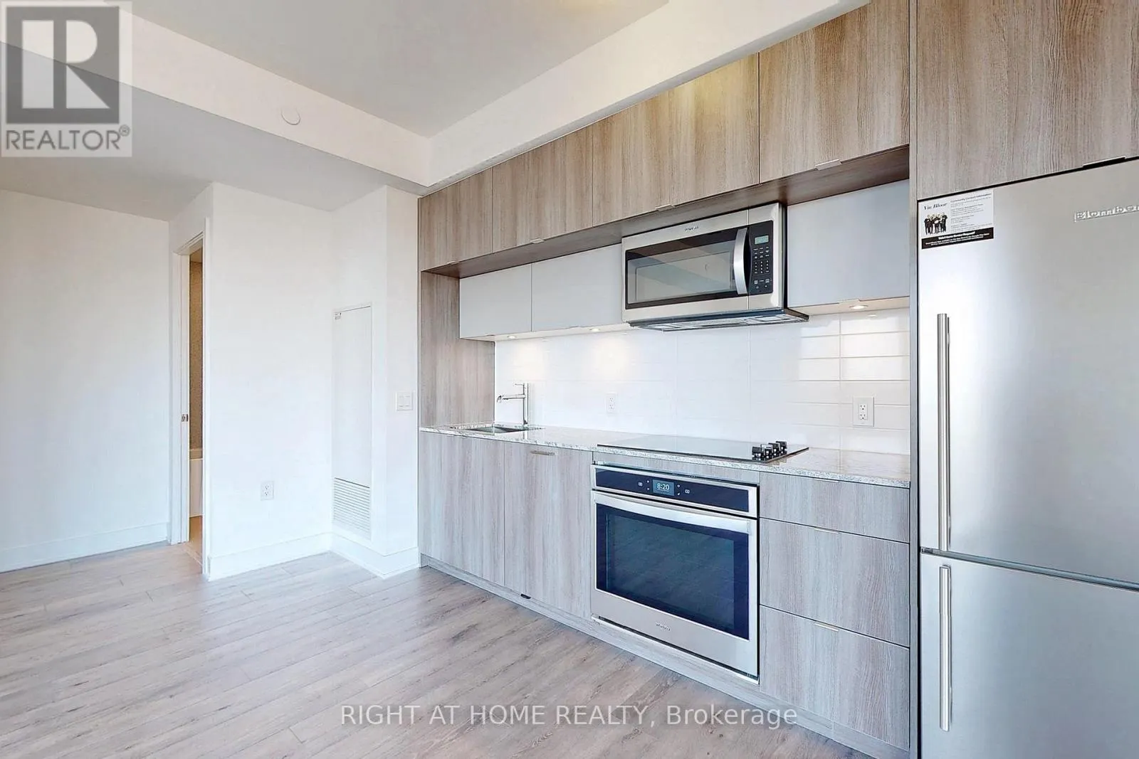 3103 - 575 BLOOR STREET E