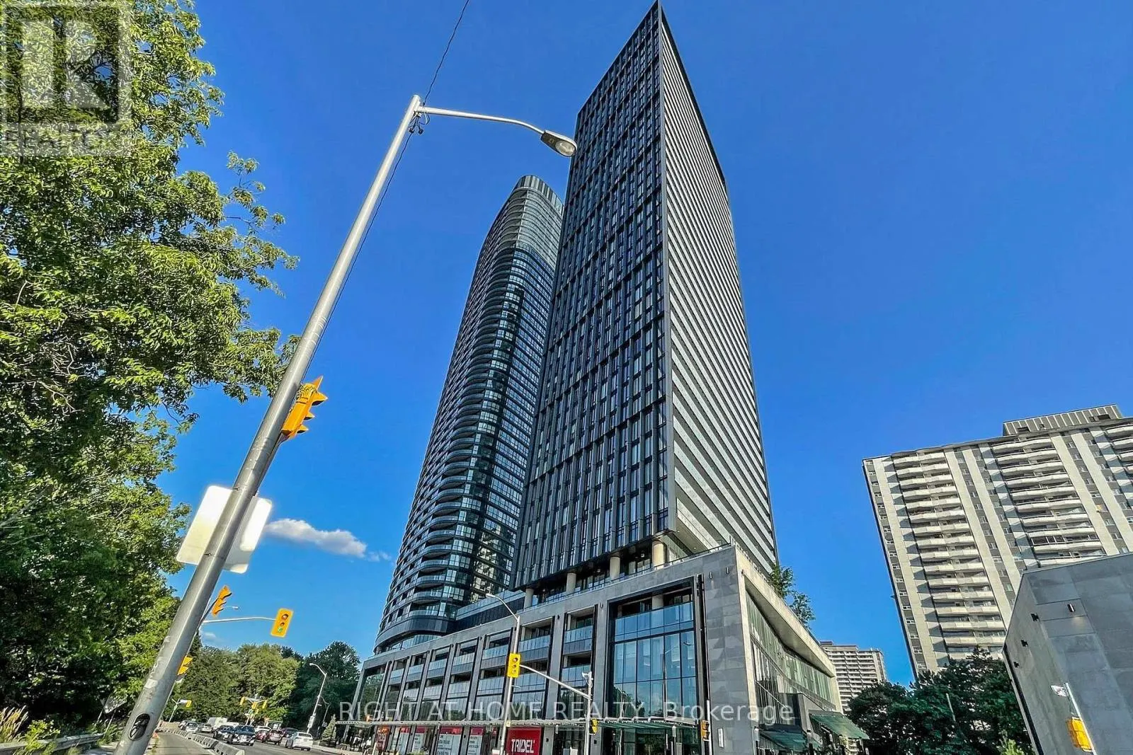 3103 - 575 BLOOR STREET E