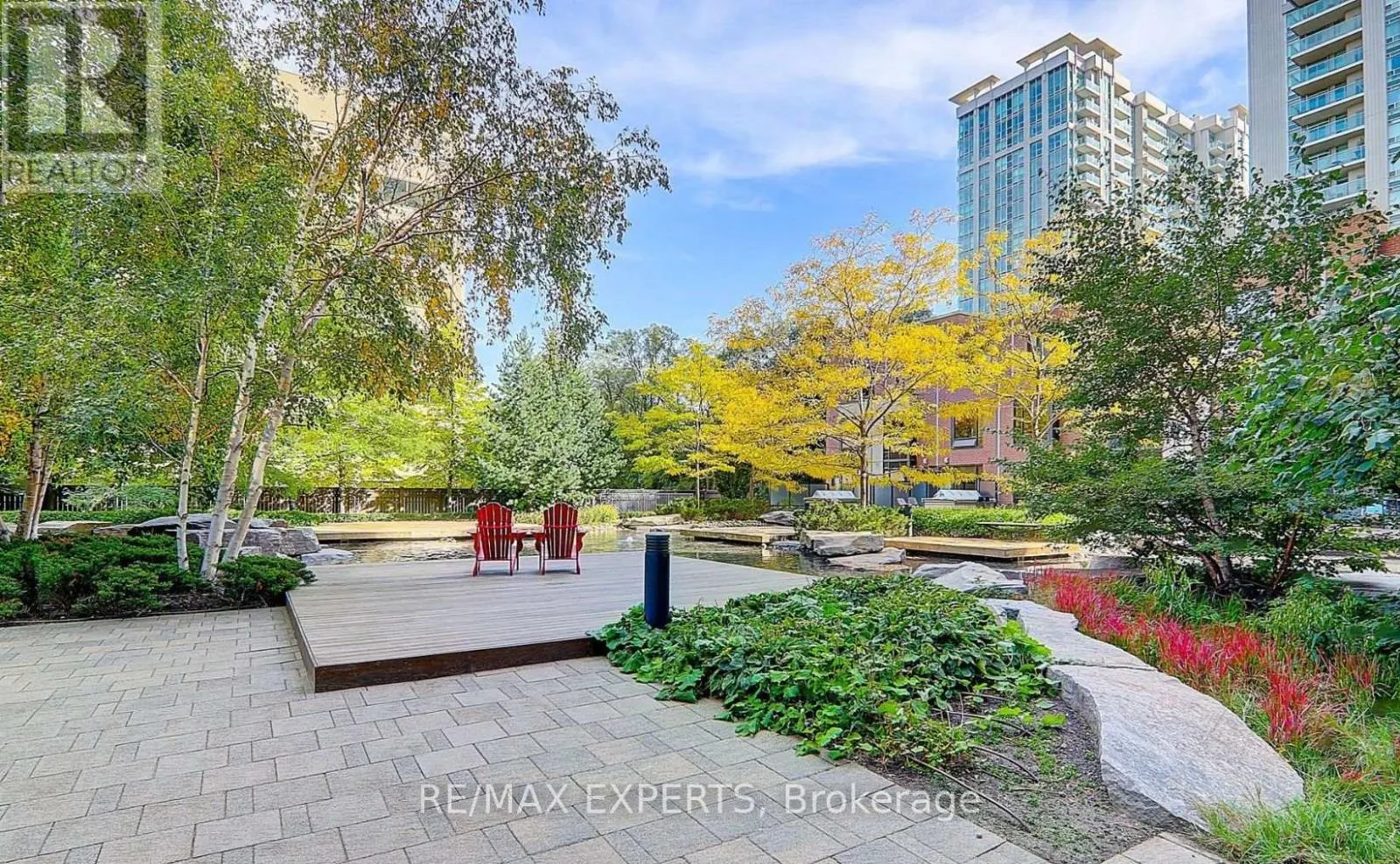 510 - 33 SHEPPARD AVENUE E