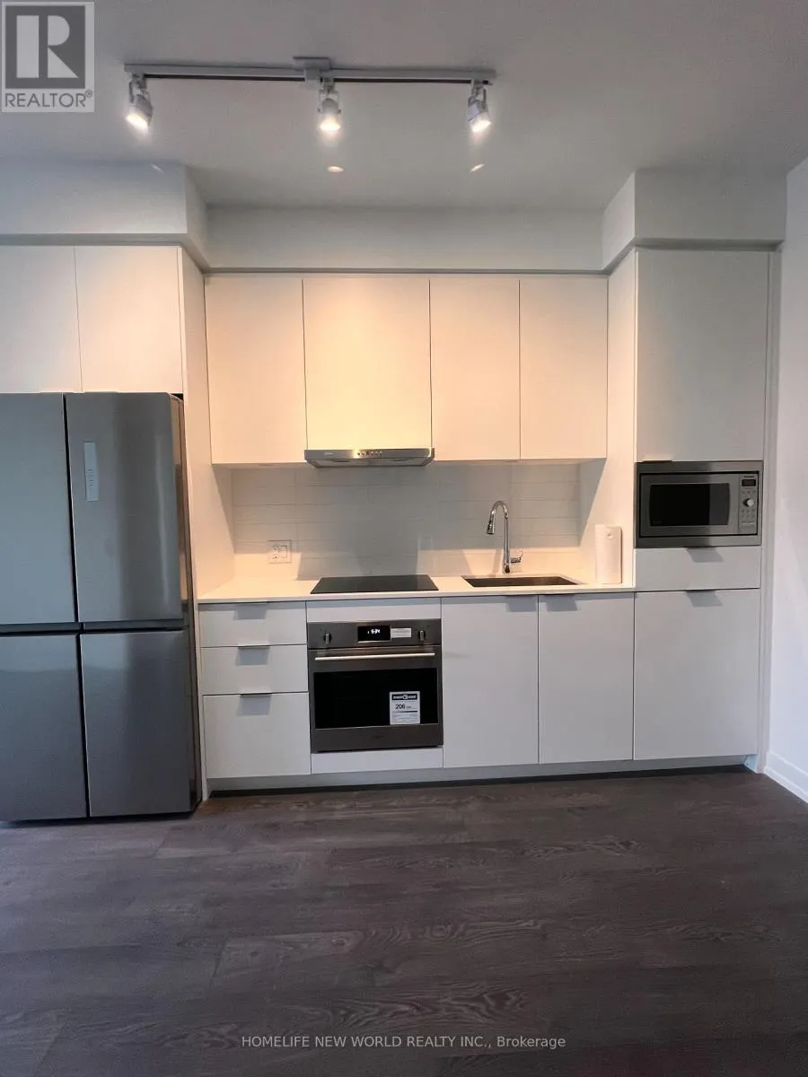 715 - 8 OLYMPIC GARDEN DRIVE S
