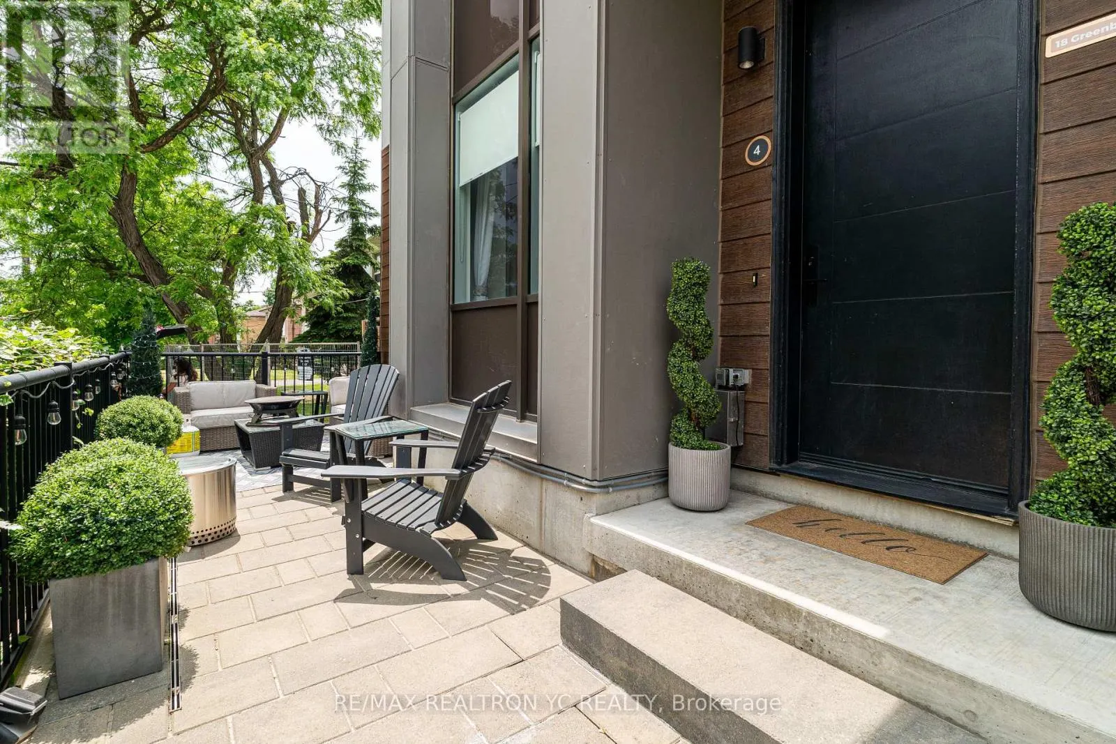 4 - 18 GREENBRIAR ROAD