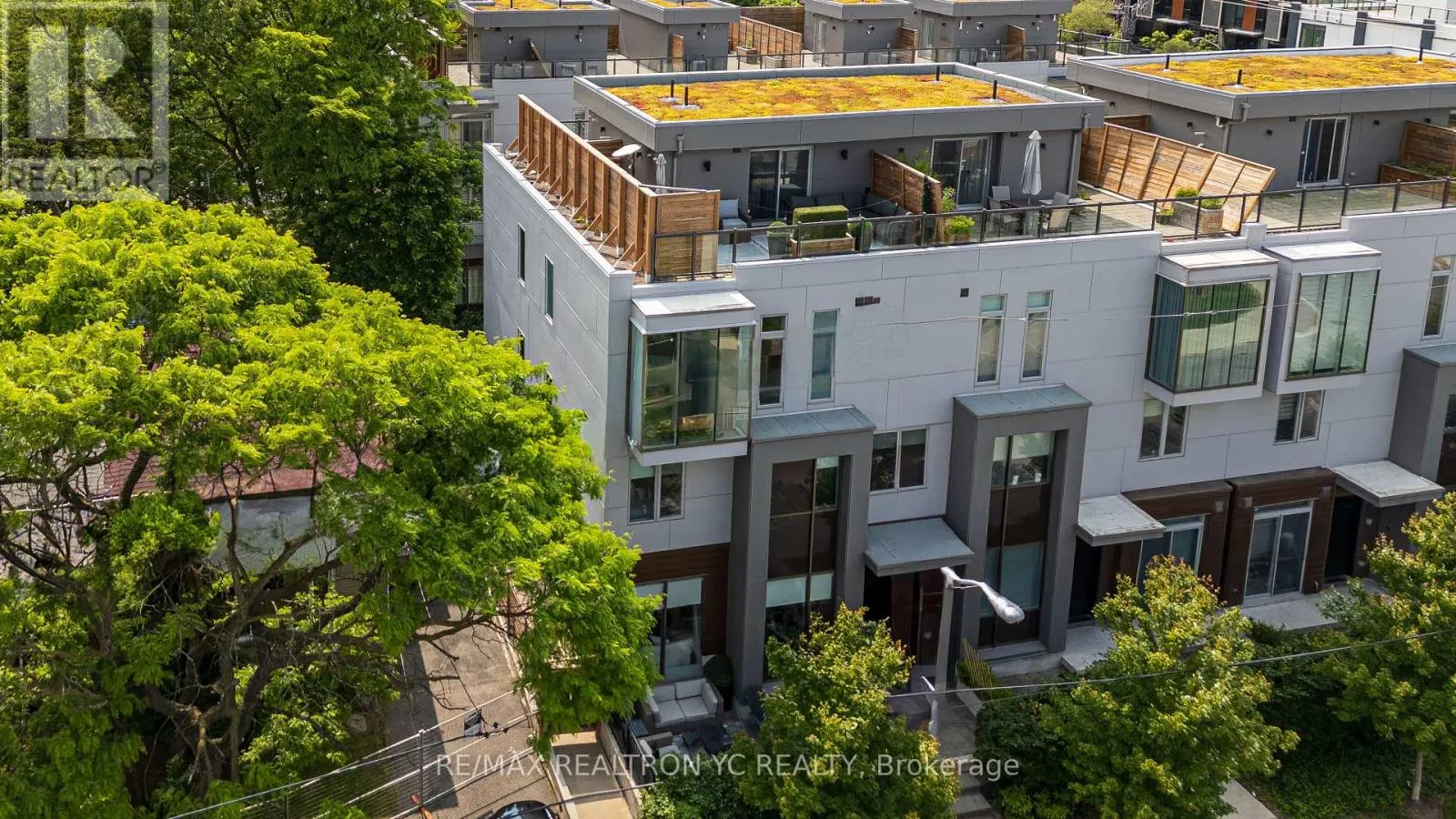4 - 18 GREENBRIAR ROAD