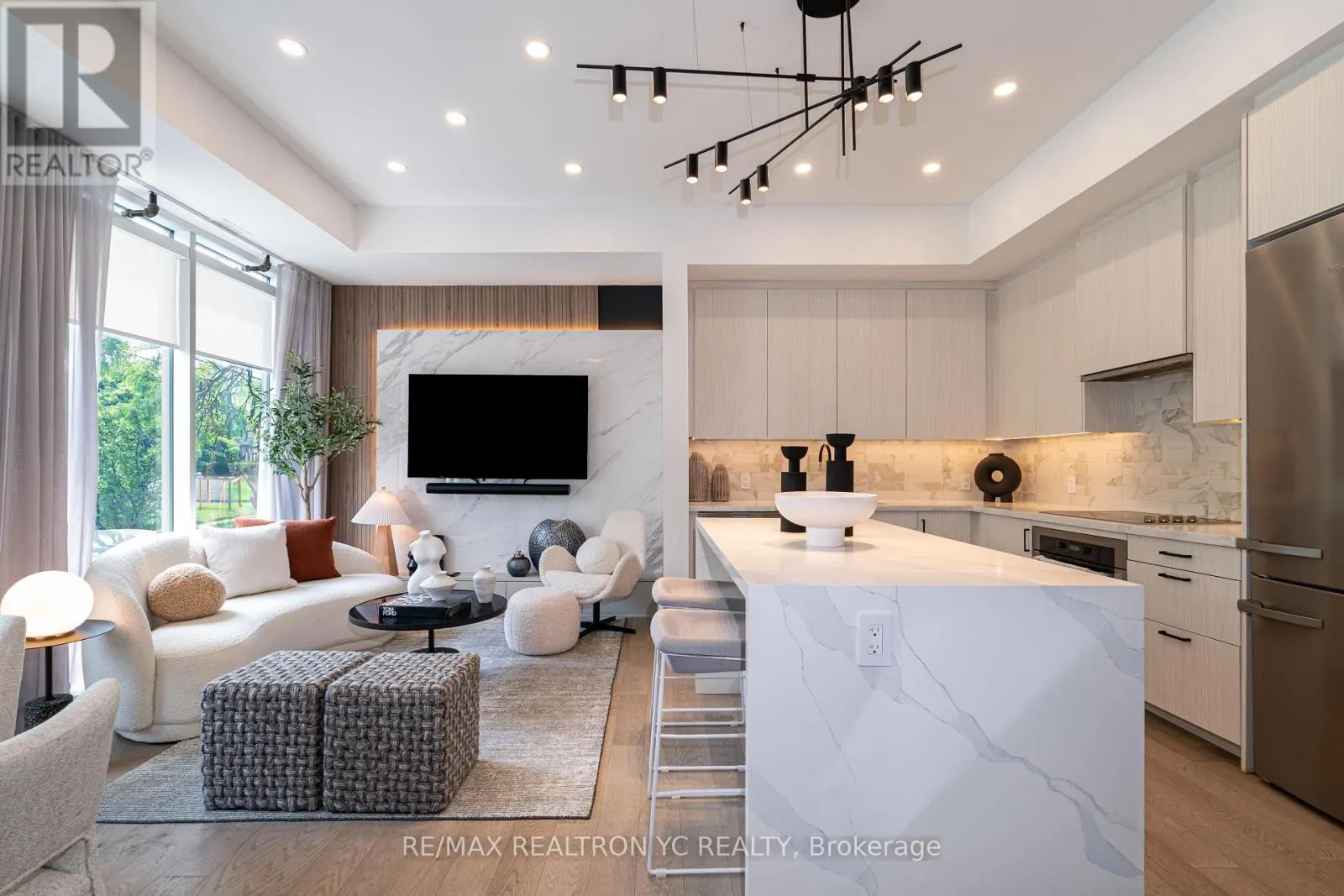 4 - 18 GREENBRIAR ROAD