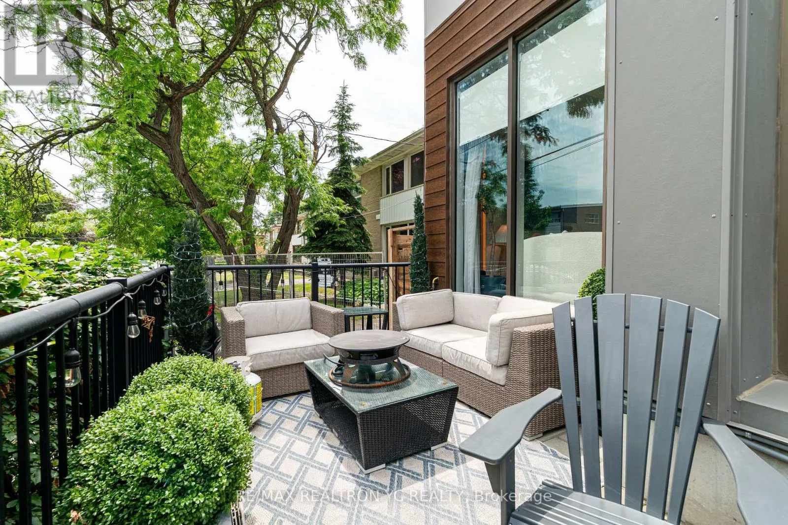 4 - 18 GREENBRIAR ROAD