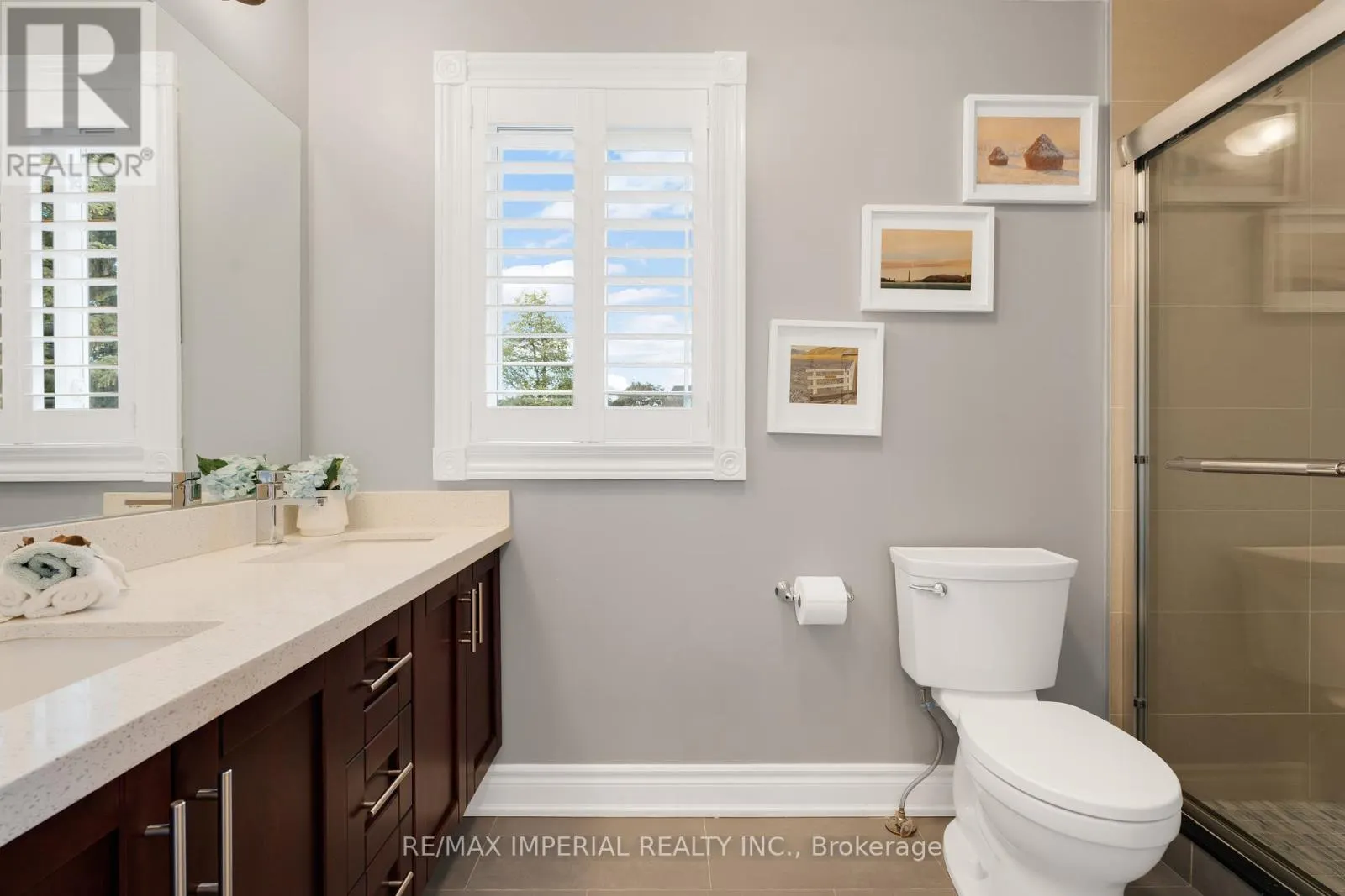 263 UPPER HIGHLAND CRESCENT