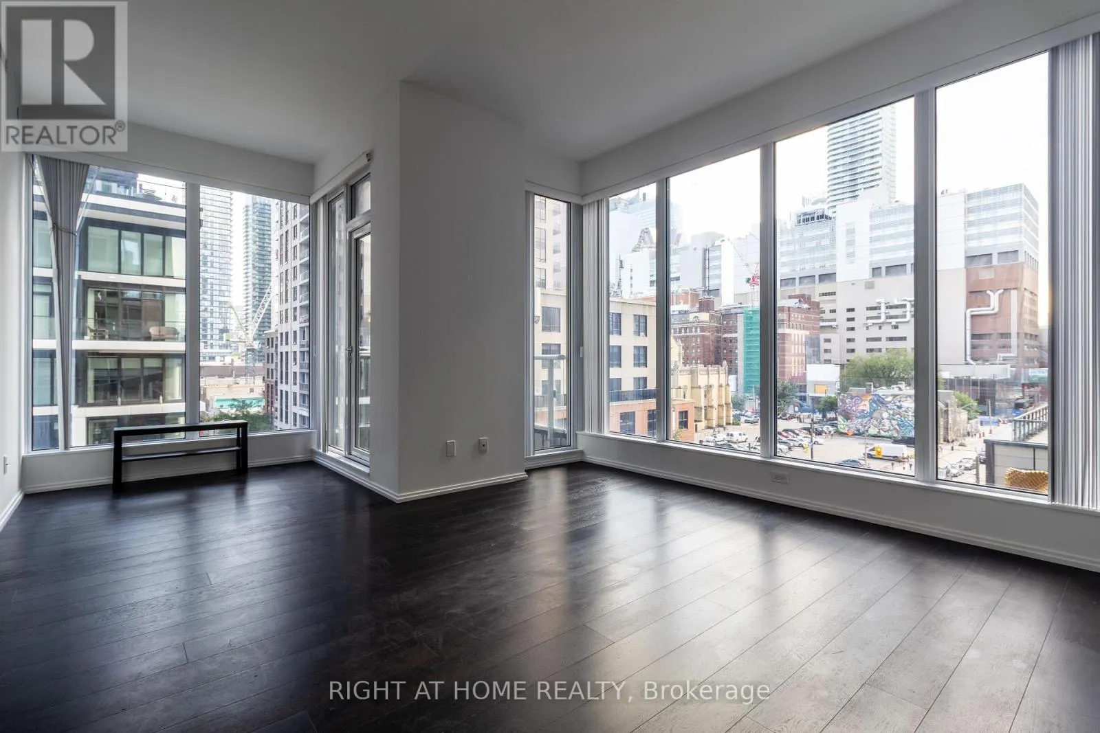 503 - 68 SHUTER STREET