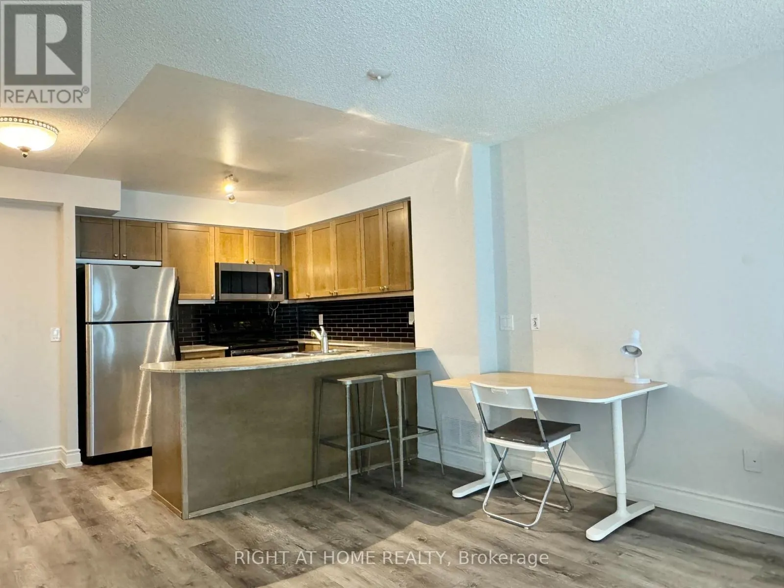 3207 - 763 BAY STREET