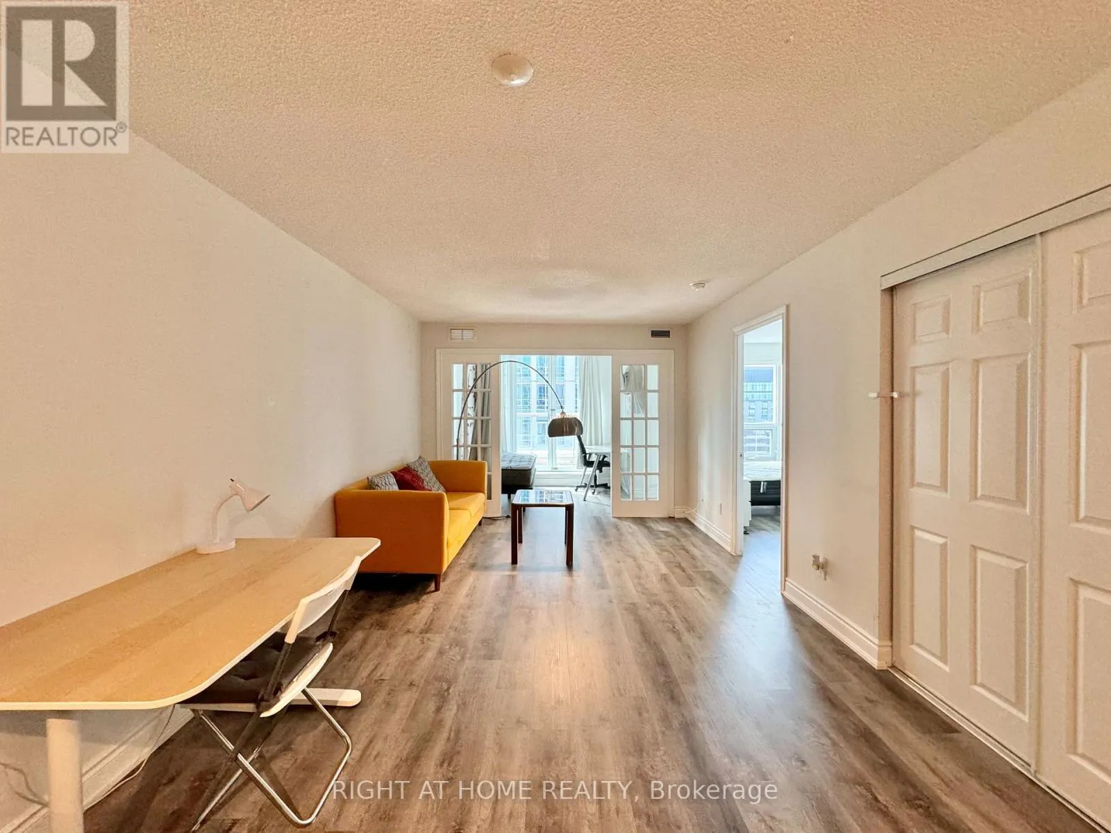 3207 - 763 BAY STREET
