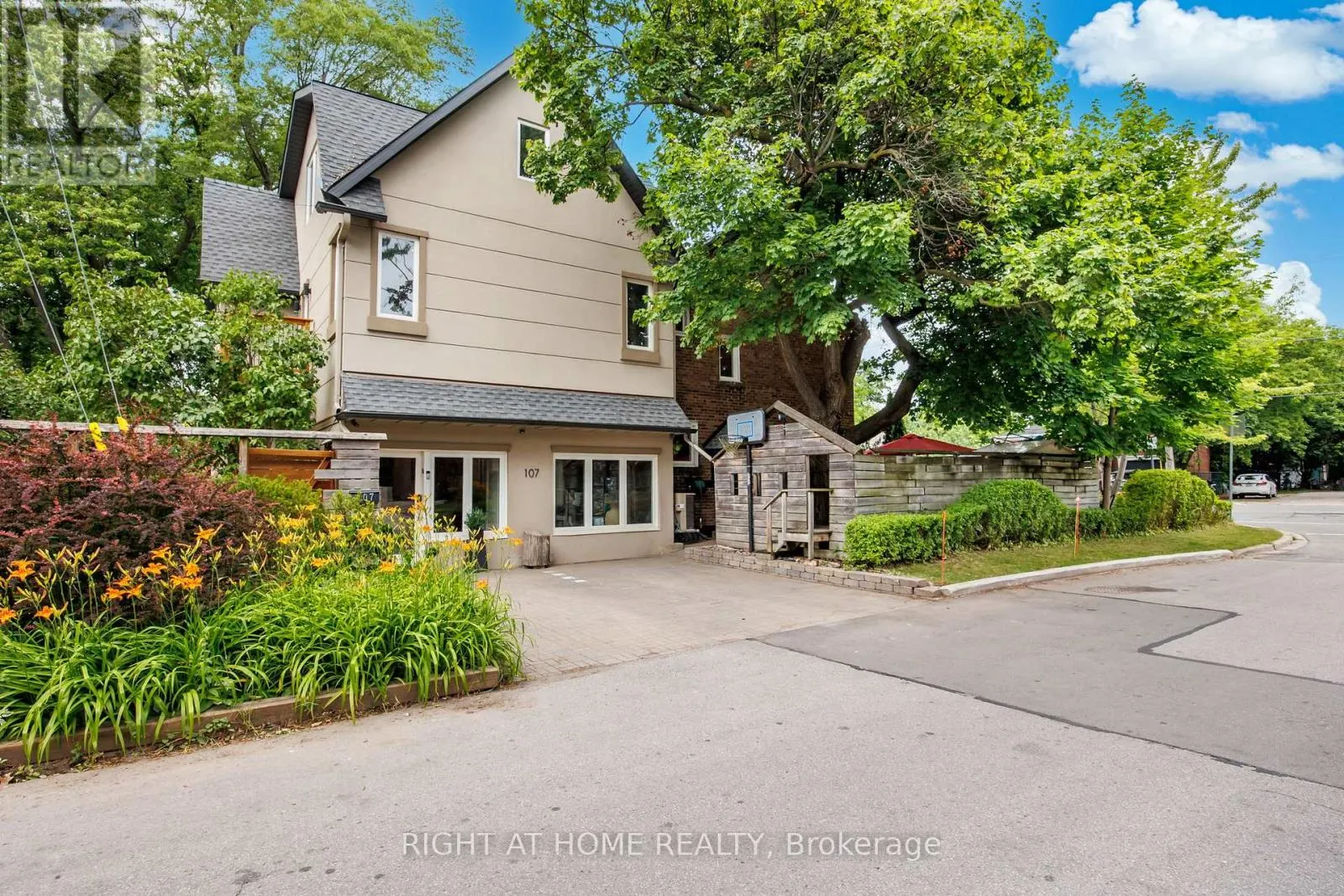 107 OTTER CRESCENT