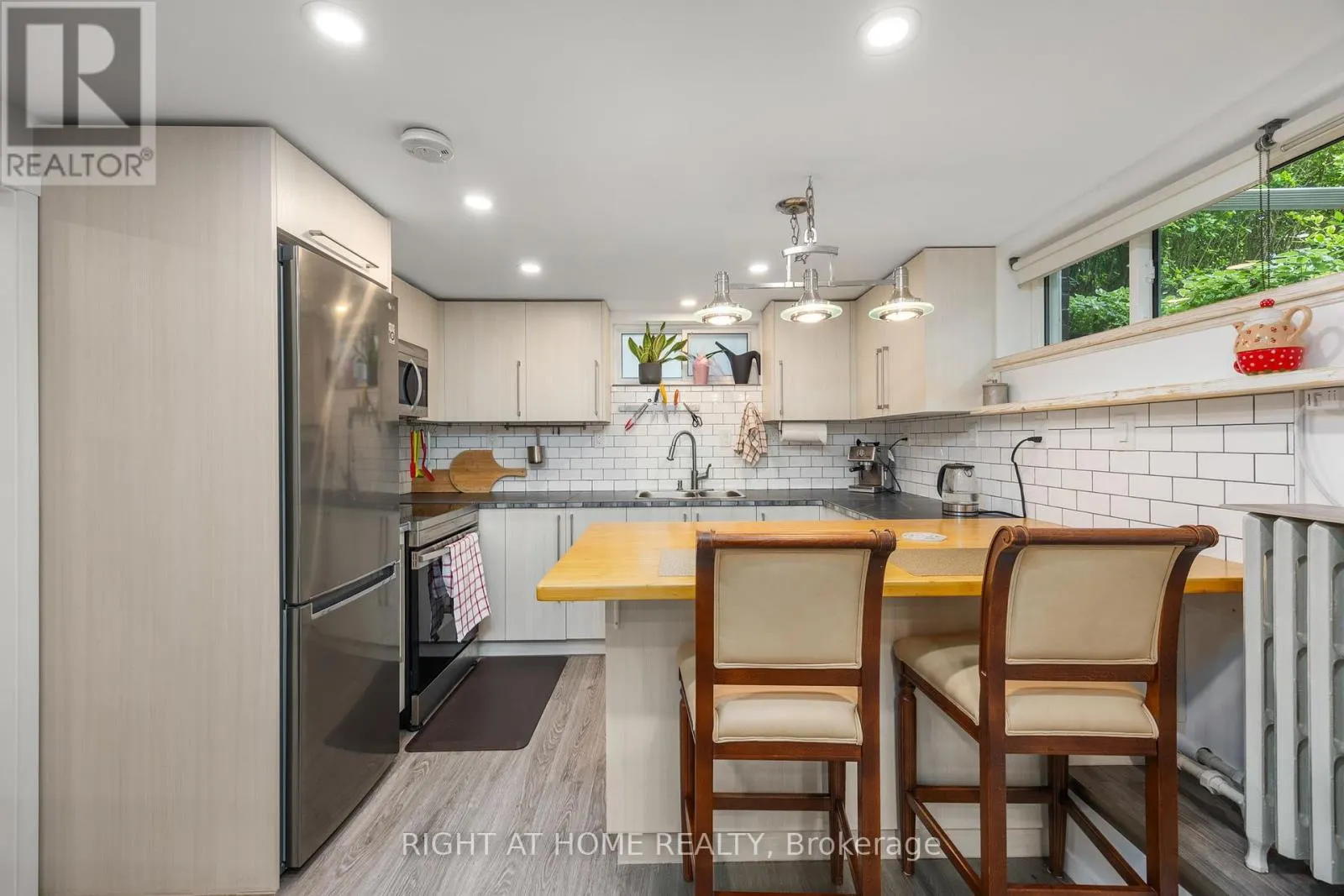 107 OTTER CRESCENT