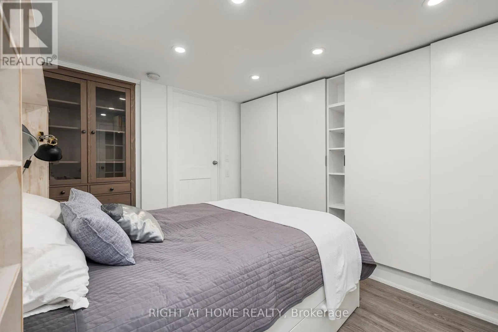 107 OTTER CRESCENT
