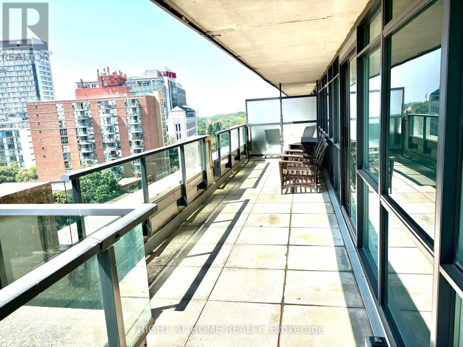 1014 - 600 FLEET STREET