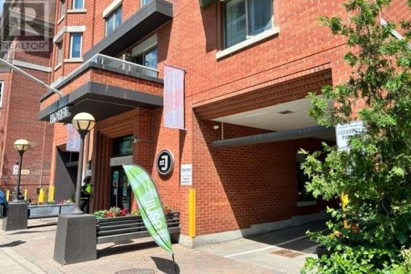 26 GERRARD ST E, Toronto