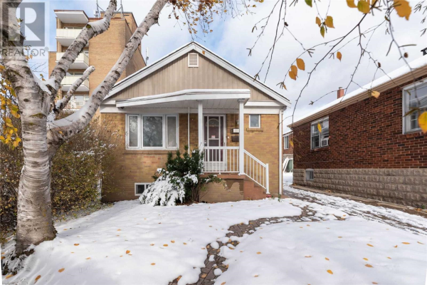473 VAUGHAN RD, Toronto