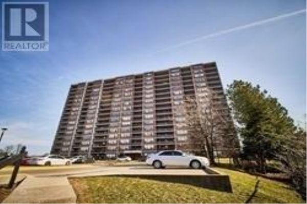 #104 -45 SUNRISE AVE, Toronto