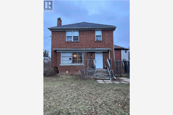 27 WESTGATE BLVD, Toronto
