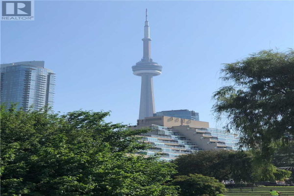 #204 -460 QUEENS QUAY W, Toronto