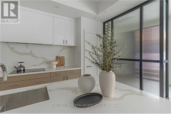 #111 -36 BIRCH AVE, Toronto