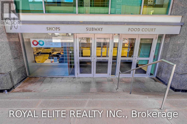 #F5 -2 BLOOR ST E, Toronto