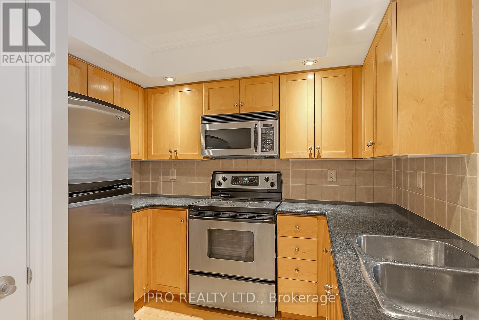 Listing C6045640 - Large Photo # 8