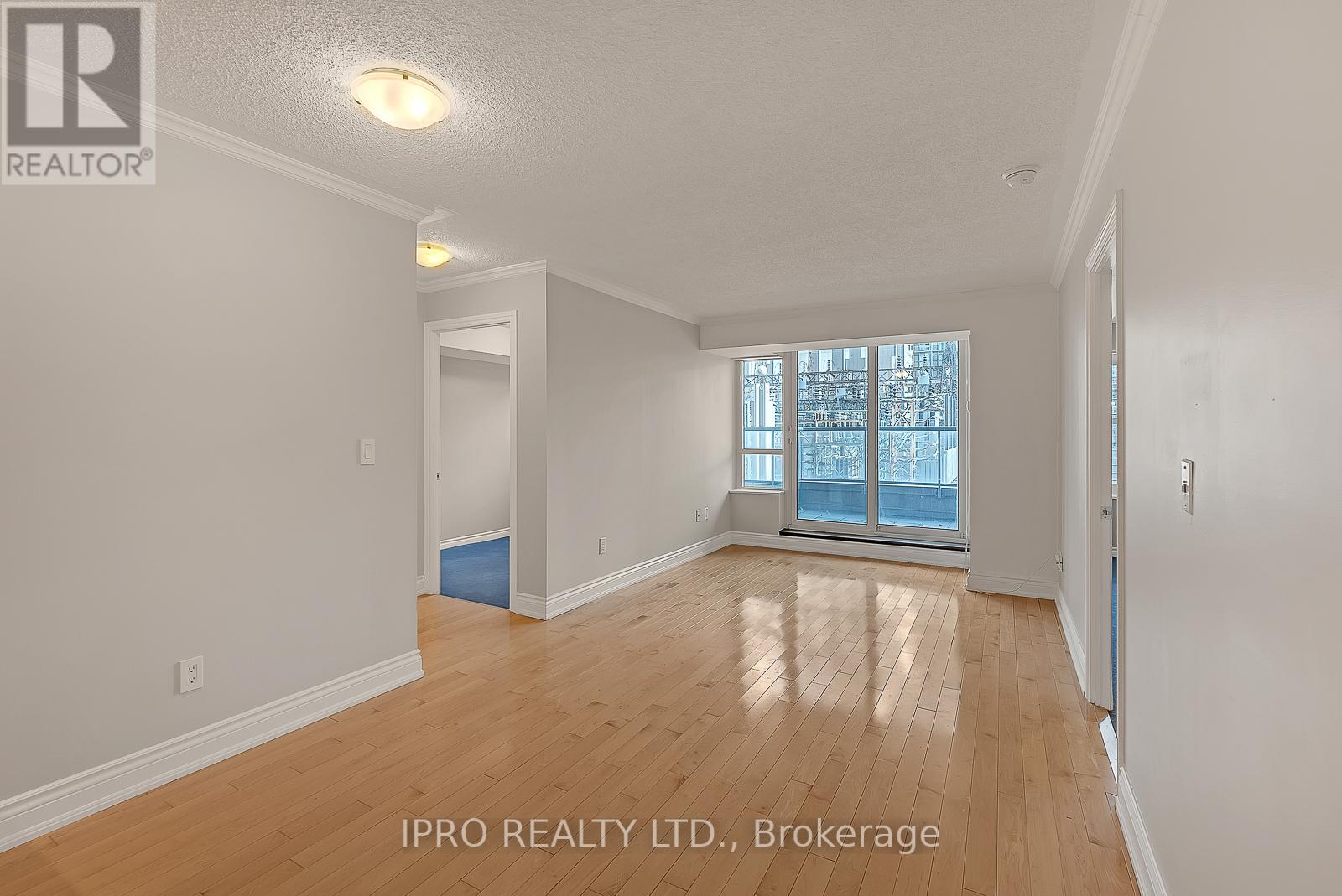 Listing C6045640 - Large Photo # 11