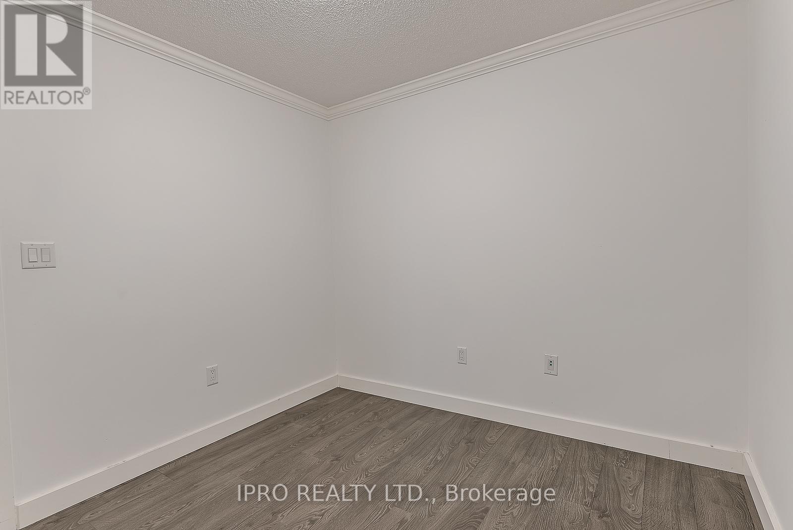 Listing C6047980 - Large Photo # 7