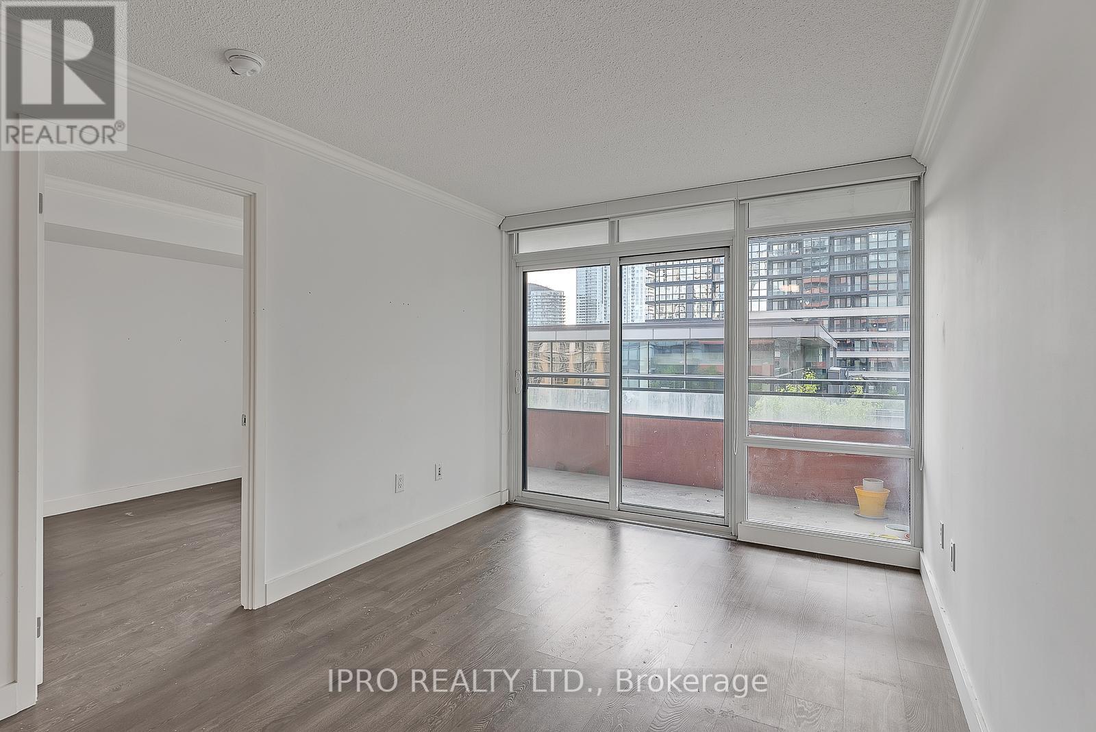 Listing C6047980 - Large Photo # 14