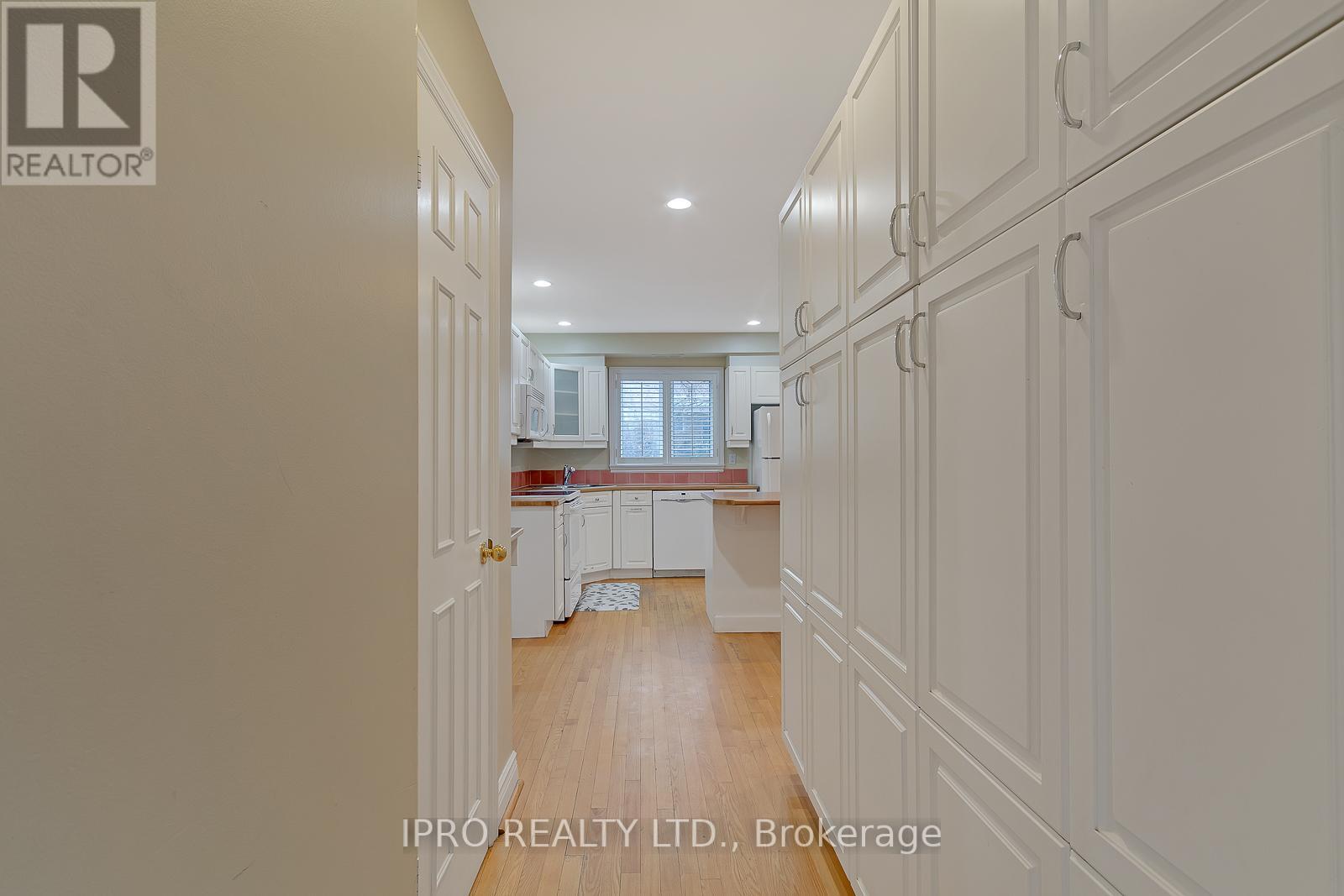 Listing C6048132 - Large Photo # 2