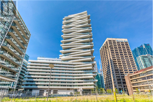 #410 -15 QUEENS QUAY E, Toronto