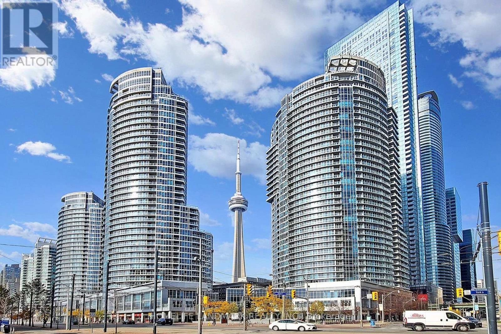 #612 -8 YORK ST, #612