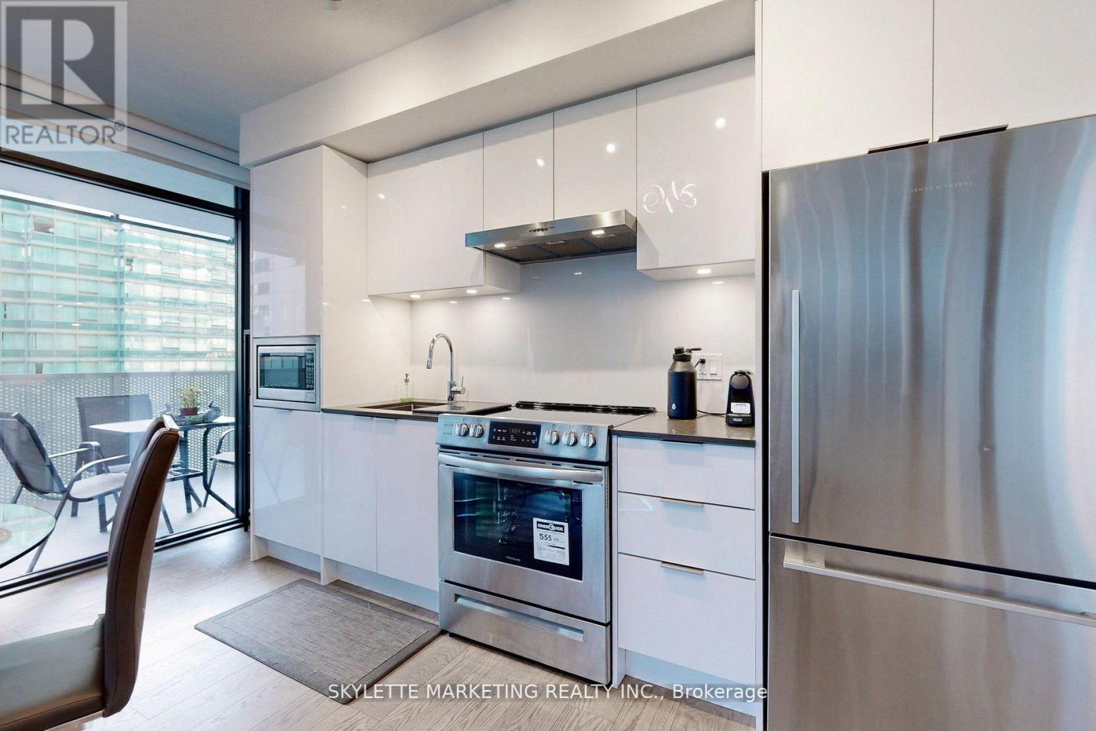 #1105 -25 RICHMOND ST E, #1105