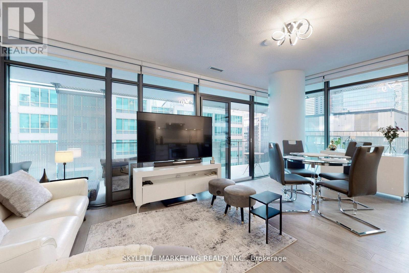 #1105 -25 RICHMOND ST E, #1105
