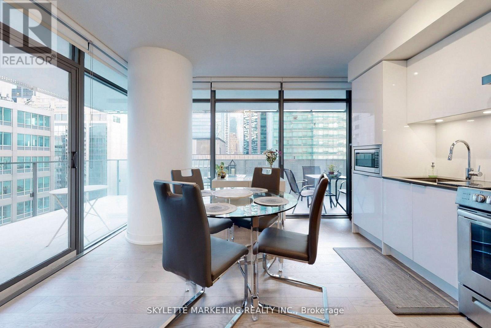 #1105 -25 RICHMOND ST E, #1105