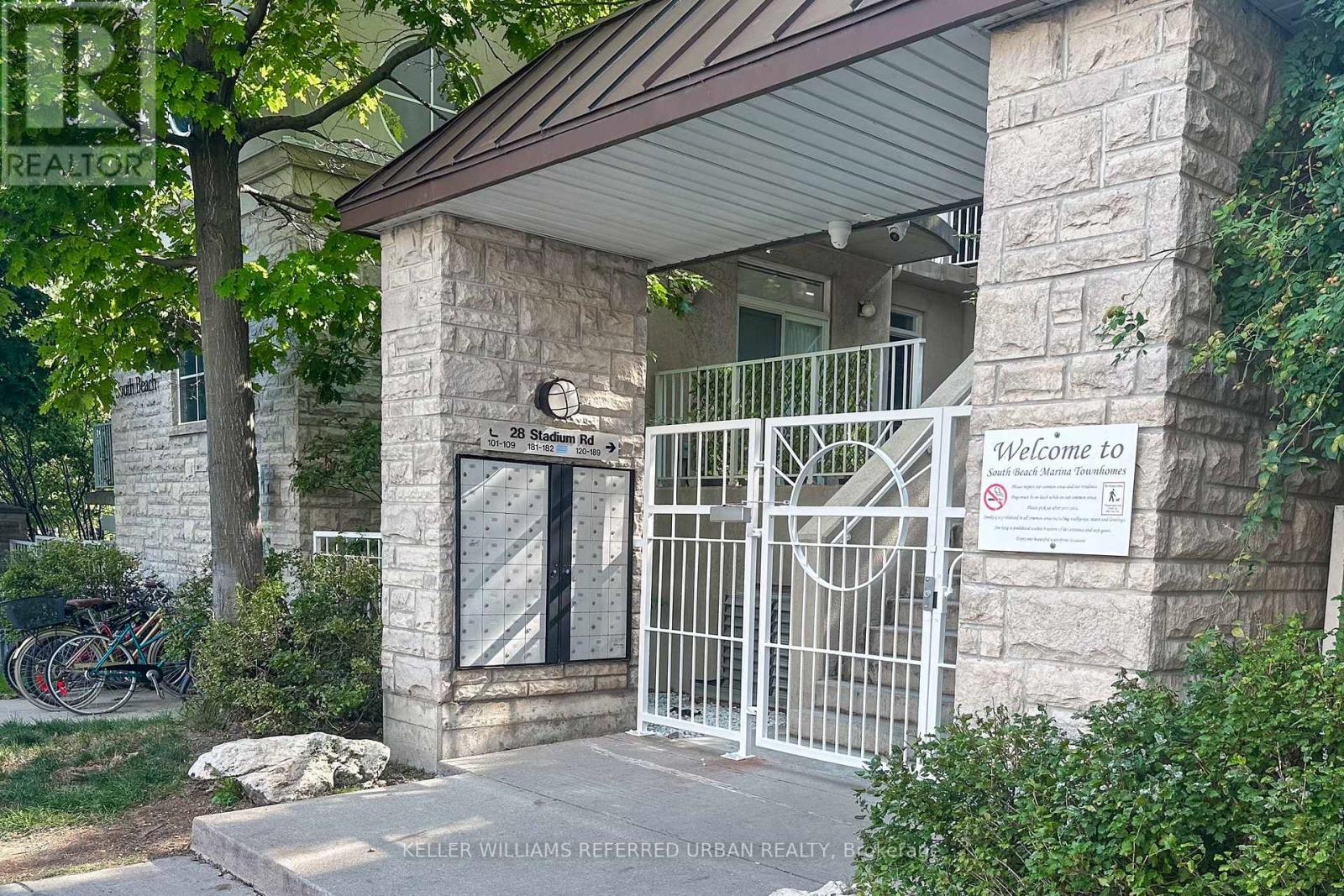#132 -28 STADIUM RD, #132