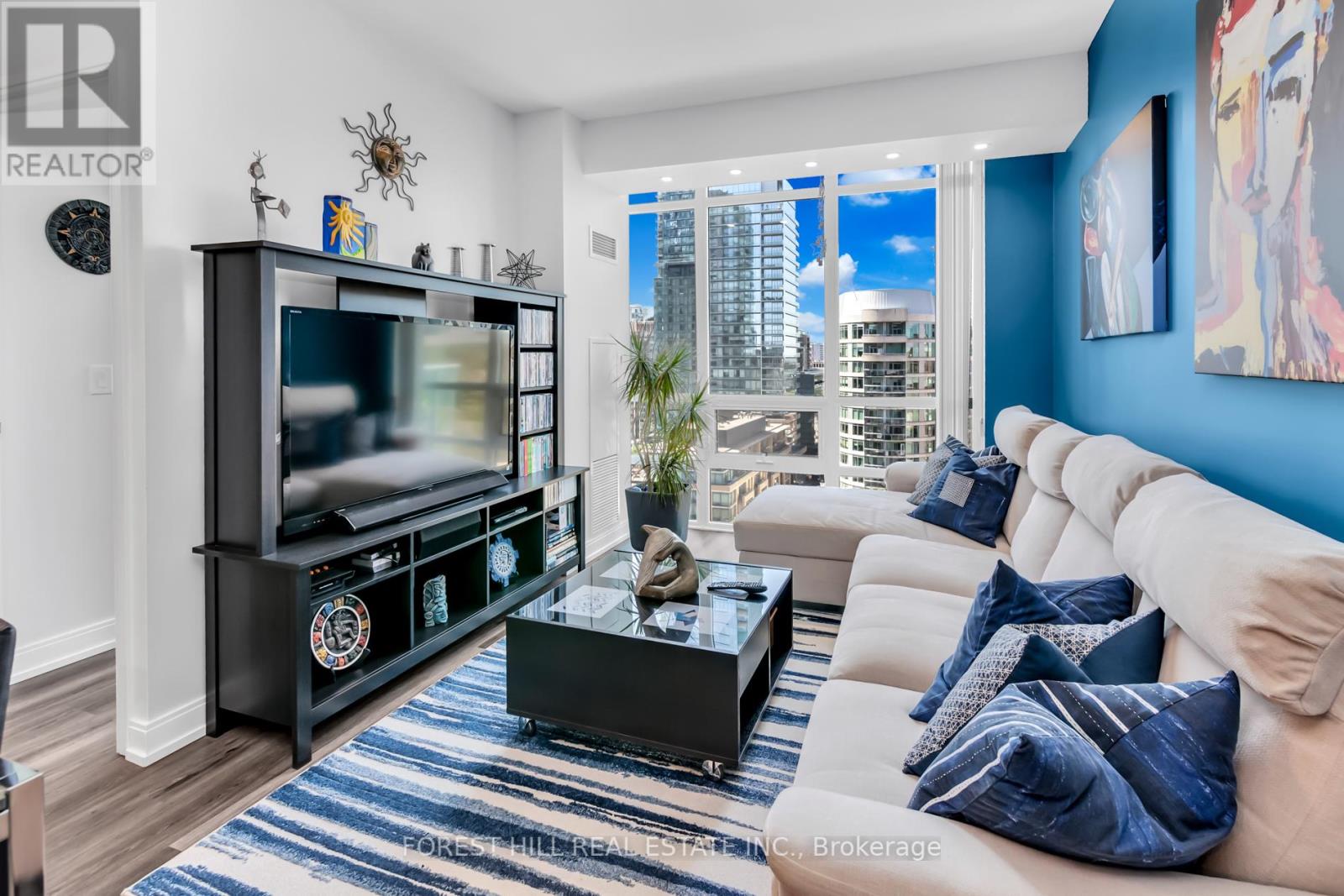 #1701 -825 CHURCH ST, #1701