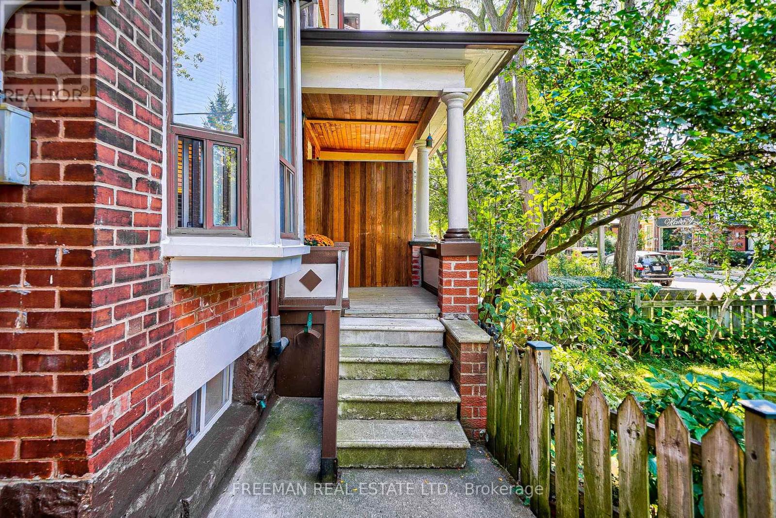 491 MANNING AVE