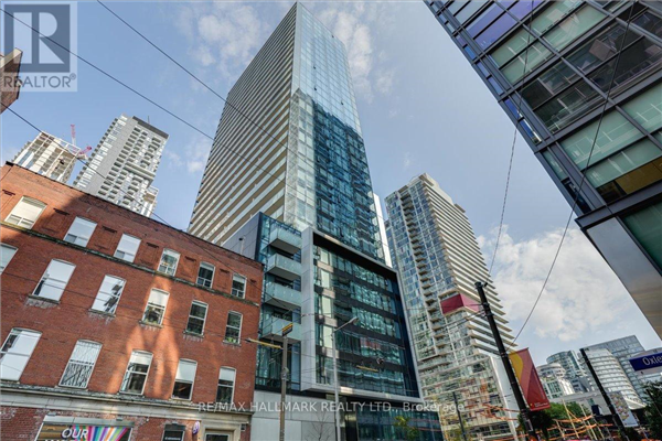 #303 -11 CHARLOTTE ST, Toronto