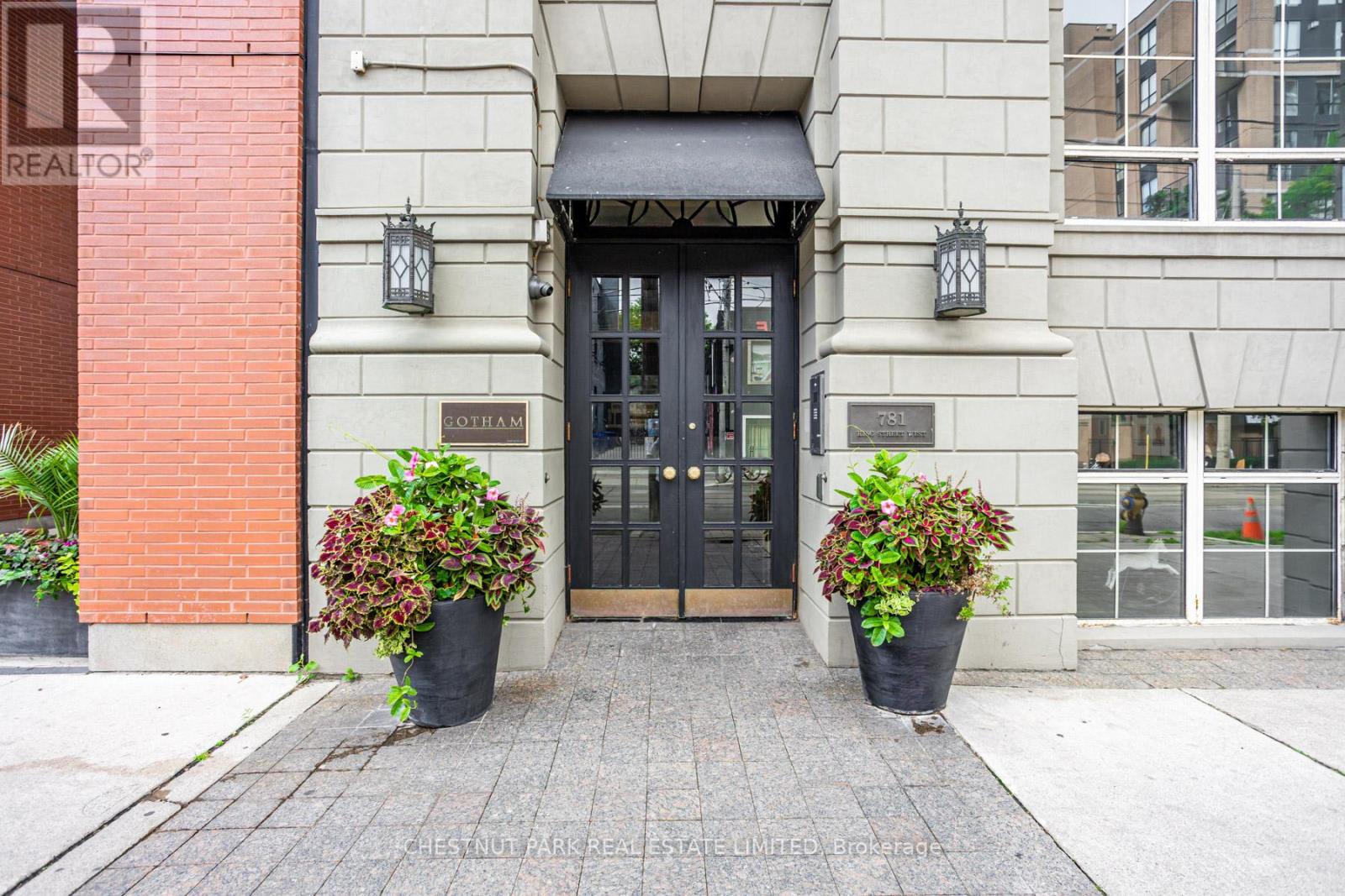 #501 -781 KING ST W, #501