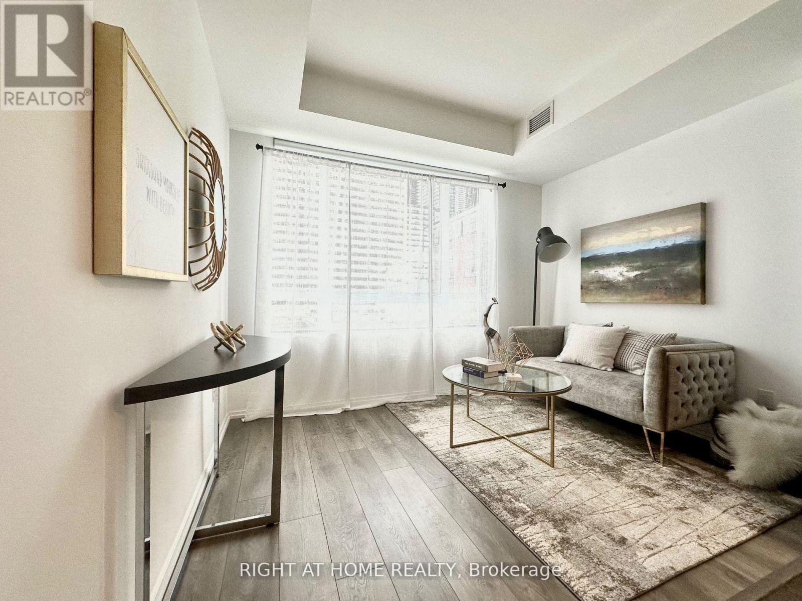 #501 -45 CHARLES ST E, #501