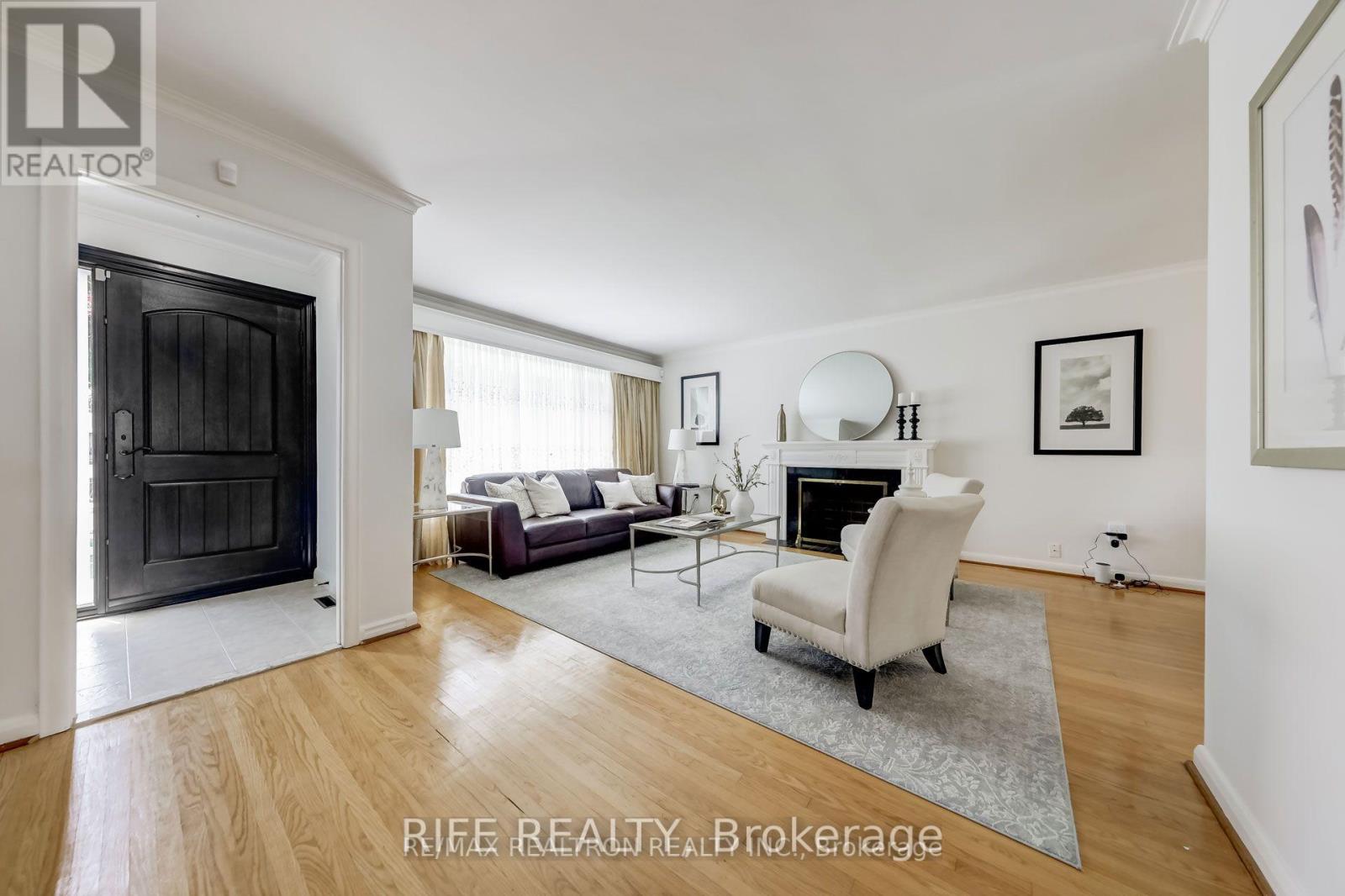 387 WILLOWDALE AVE