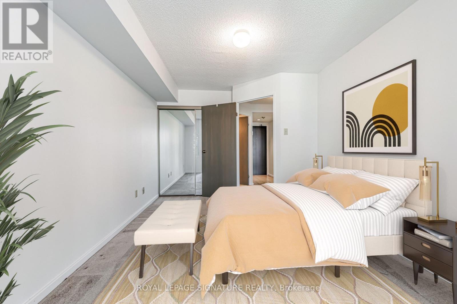 #1805 -15 MAITLAND PL, #1805
