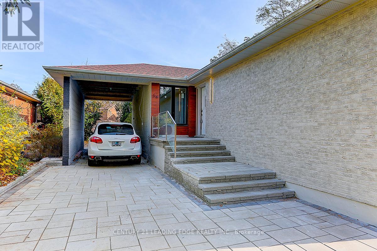 54 CAMWOOD CRES
