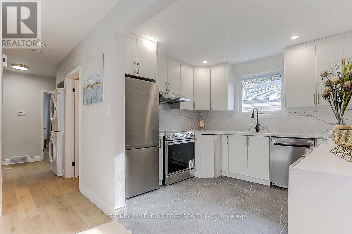 54 CAMWOOD CRES