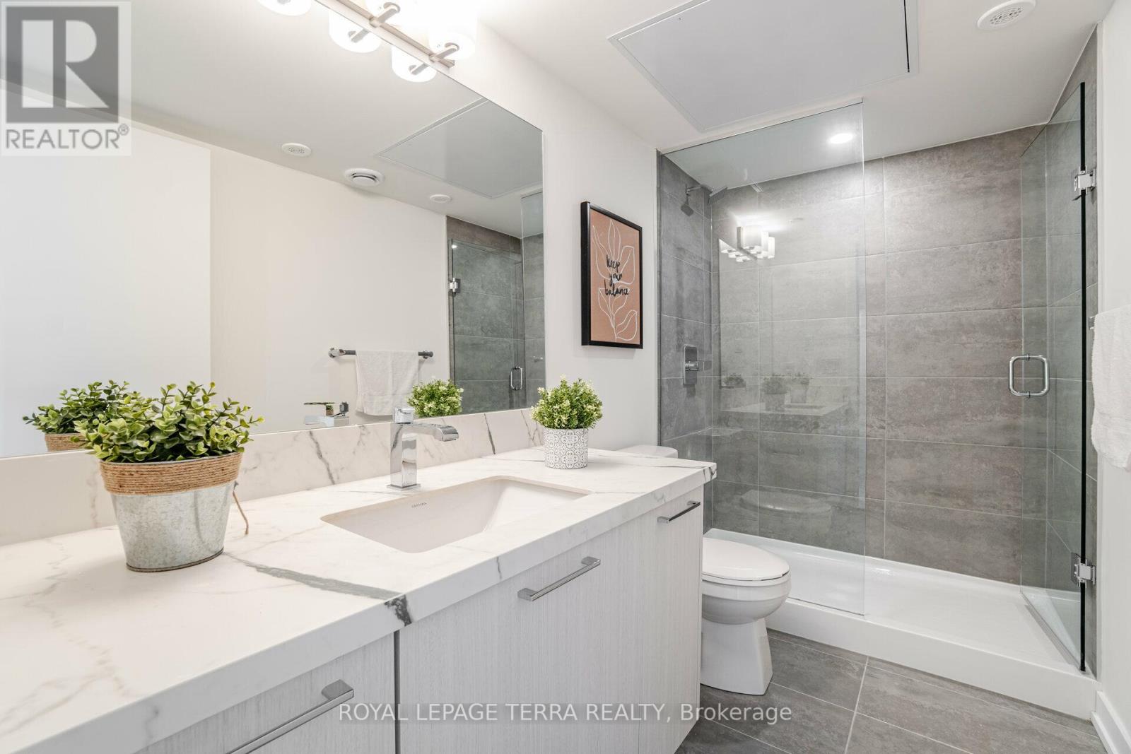 #28 -871 SHEPPARD AVE W, #28