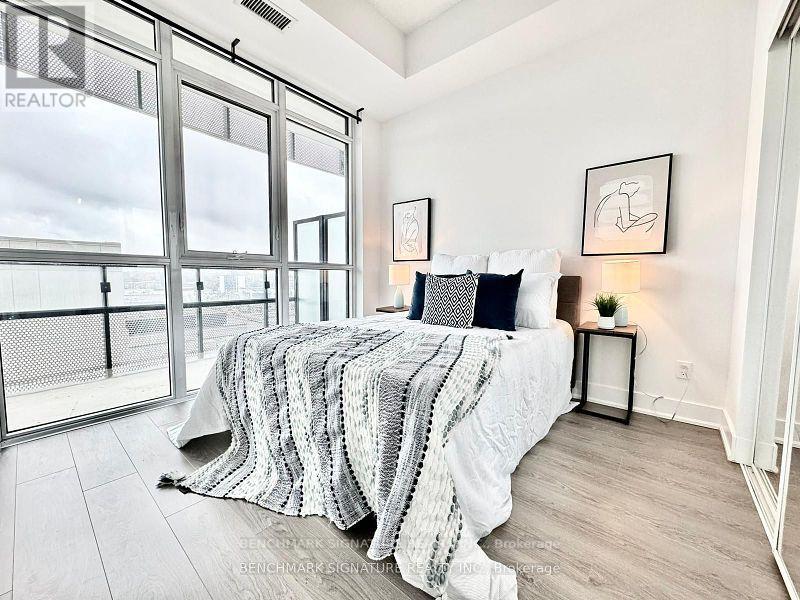#412 -99 THE DONWAY W, #412
