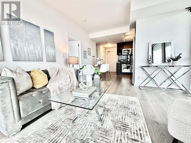 #412 -99 THE DONWAY W, #412
