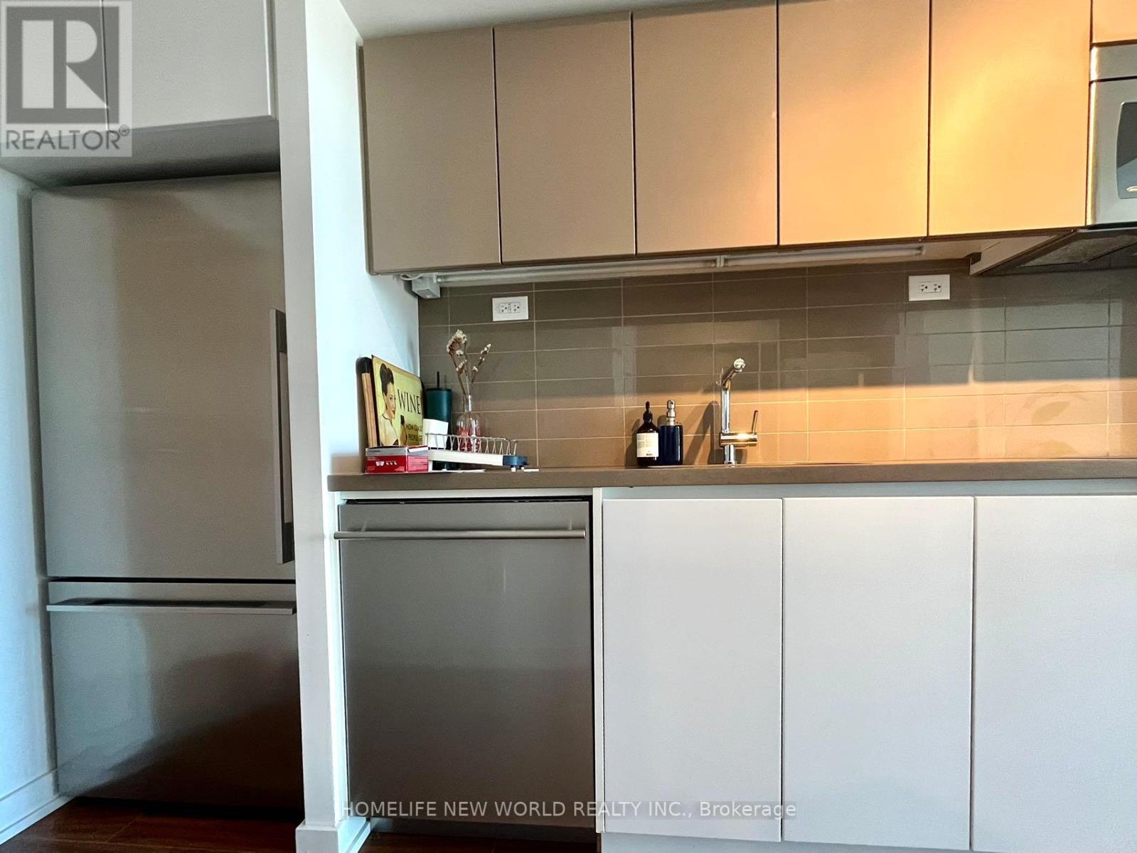 #4108 -85 QUEENS WHARF RD