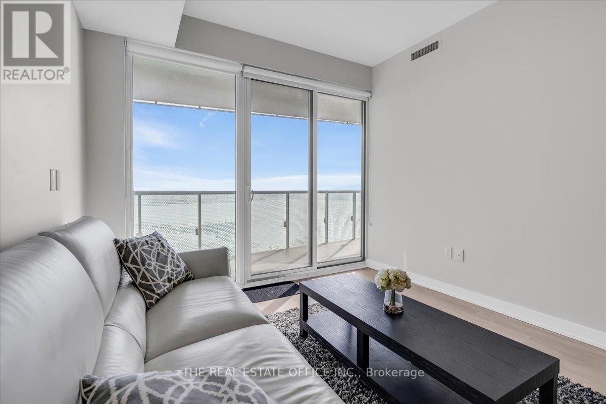 #2310 -15 QUEENS QUAY E, #2310