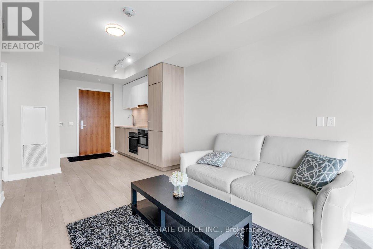 #2310 -15 QUEENS QUAY E, #2310