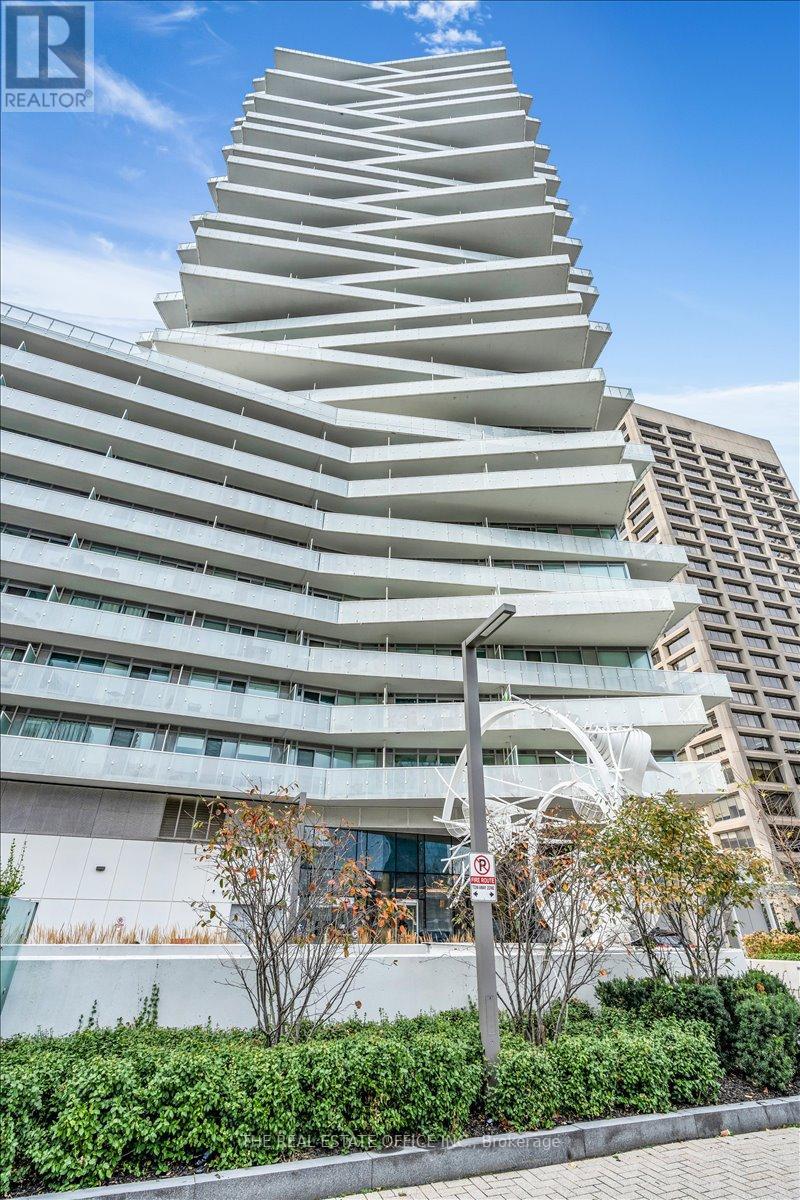 #2310 -15 QUEENS QUAY E, #2310